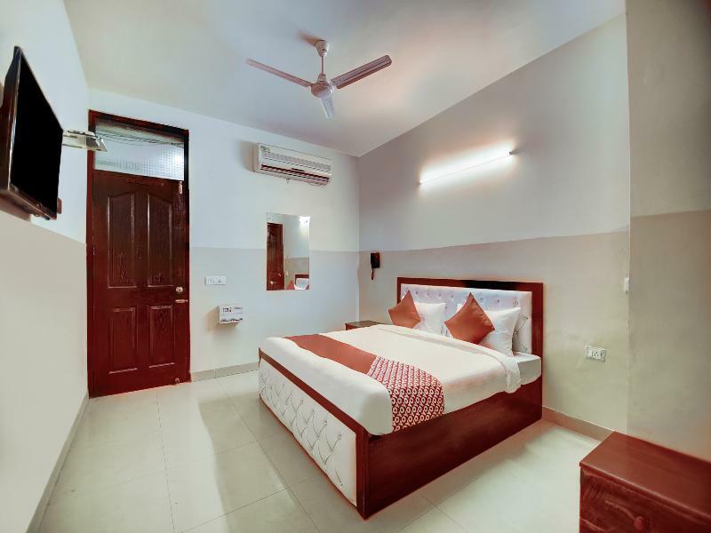 Oyo 28461 Royal Stay Inn Delhi (National Capital Territory of India) Exterior foto